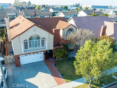 10351  Lassen   Street, Los Alamitos, CA