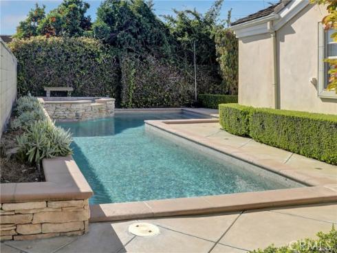 3272 Saint Albans Drive, Los Alamitos, CA