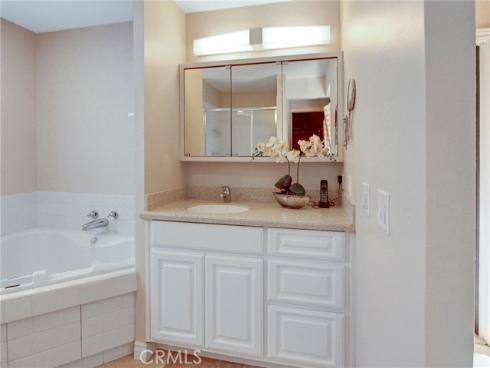 3272 Saint Albans Drive, Los Alamitos, CA