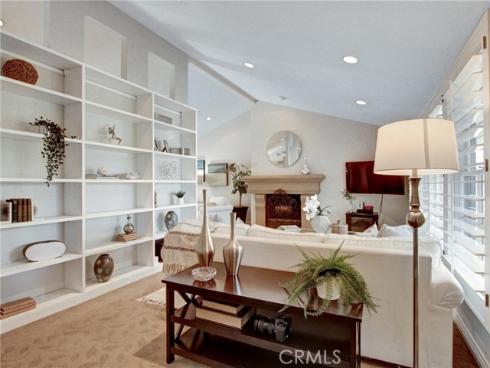 3272 Saint Albans Drive, Los Alamitos, CA