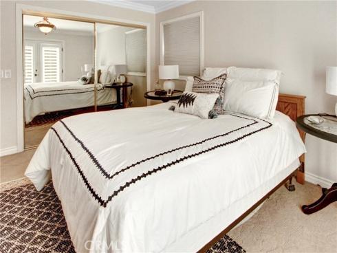 3272 Saint Albans Drive, Los Alamitos, CA