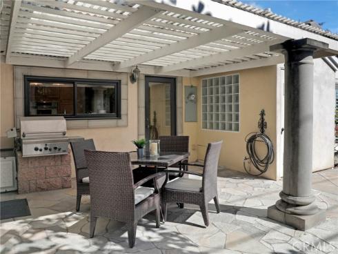 3272 Saint Albans Drive, Los Alamitos, CA