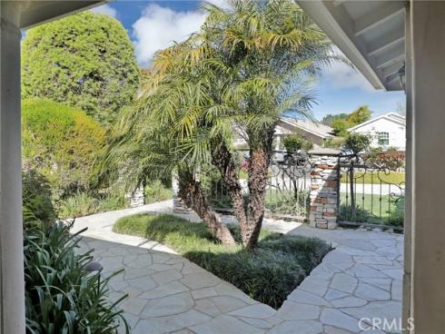 3272 Saint Albans Drive, Los Alamitos, CA