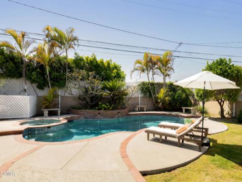 12091 Pine Street, Los Alamitos, CA