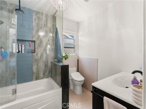 5121 Howard Avenue, Los Alamitos, CA