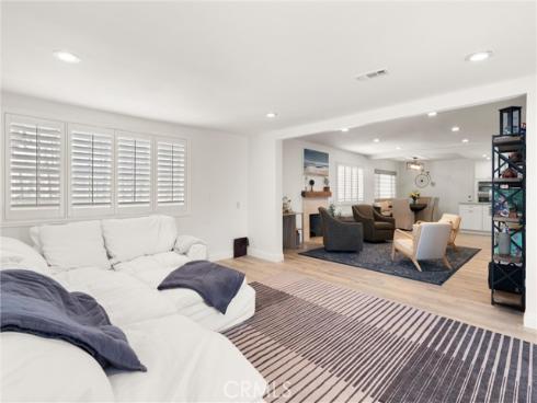 5121 Howard Avenue, Los Alamitos, CA