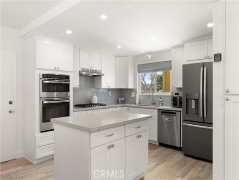 5121 Howard Avenue, Los Alamitos, CA