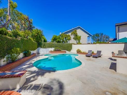 3681 Fenley Drive, Los Alamitos, CA