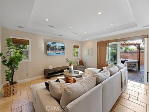 2662 Salmon Drive, Los Alamitos, CA