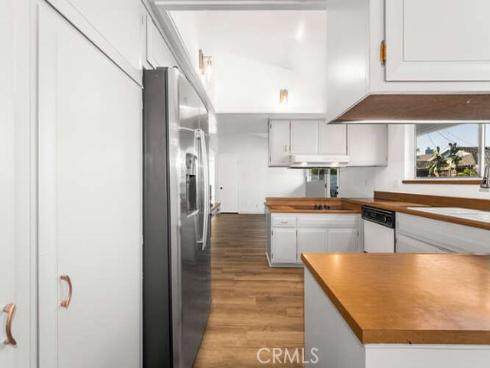 3241  Druid   Lane, Los Alamitos, CA