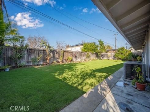 3241  Druid   Lane, Los Alamitos, CA