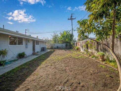 3241  Druid   Lane, Los Alamitos, CA