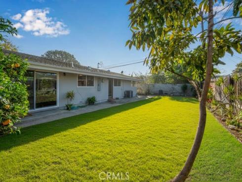 3241  Druid   Lane, Los Alamitos, CA