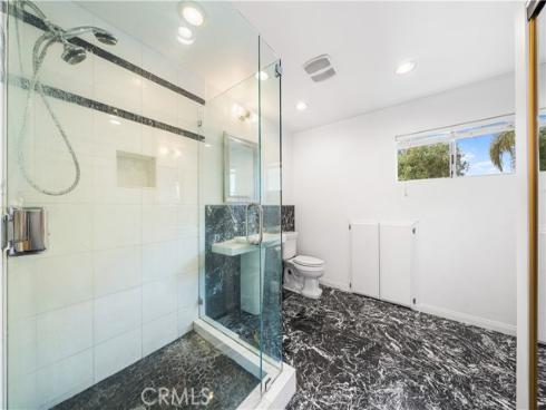 10702  Oak  , Los Alamitos, CA