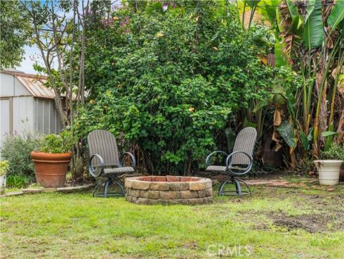 10702  Oak  , Los Alamitos, CA