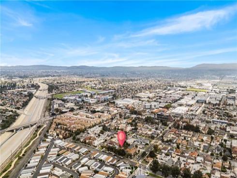 10702  Oak  , Los Alamitos, CA