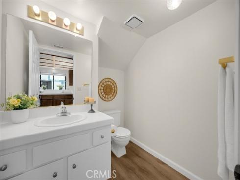 3878  Howard  8  Avenue, Los Alamitos, CA