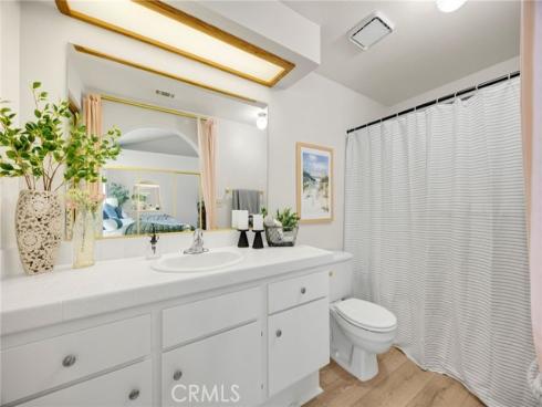 3878  Howard  8  Avenue, Los Alamitos, CA