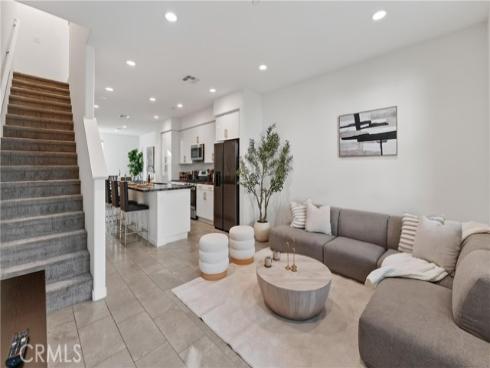 10548 Acorn Place, Los Alamitos, CA