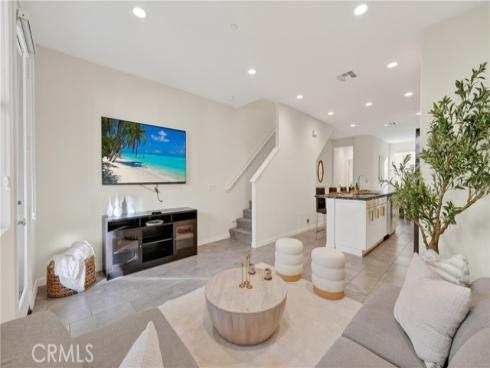 10548 Acorn Place, Los Alamitos, CA