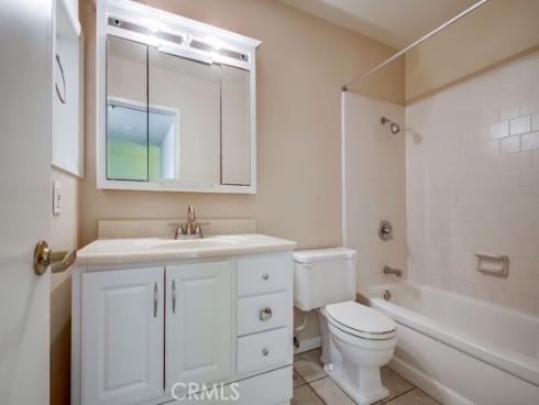 12100  Montecito  49  Road, Los Alamitos, CA