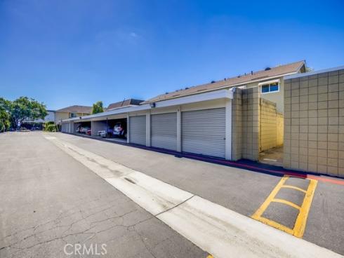 12100  Montecito  49  Road, Los Alamitos, CA