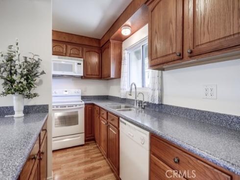 12100  Montecito  49  Road, Los Alamitos, CA