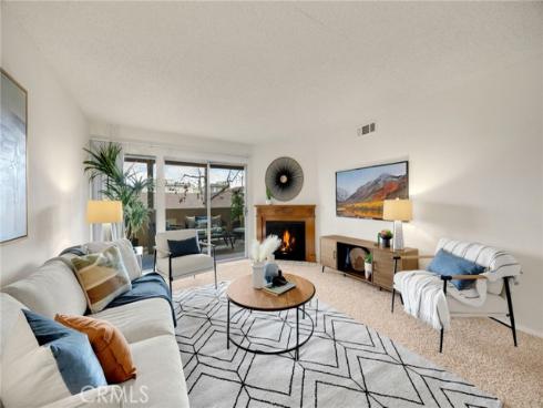 3845  Farquhar  , Los Alamitos, CA