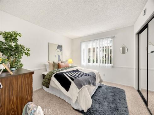 3845  Farquhar  , Los Alamitos, CA