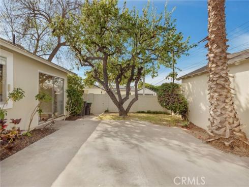 11305  Loch Lomond   Road, Los Alamitos, CA