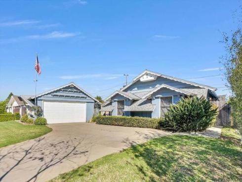 3221  Kempton   Drive, Los Alamitos, CA