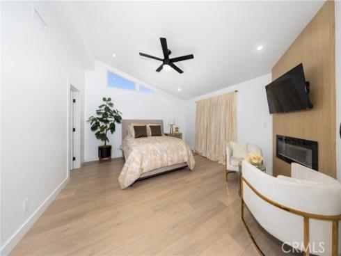 12746  Martha Ann  , Los Alamitos, CA