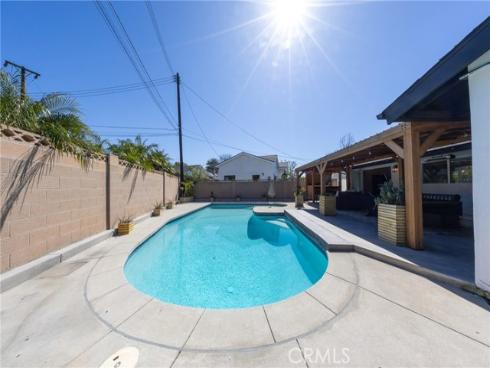 12746  Martha Ann  , Los Alamitos, CA