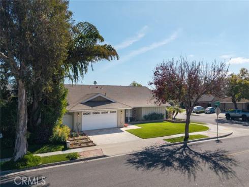 11348  Barbi   Lane, Los Alamitos, CA