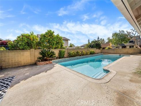 11348  Barbi   Lane, Los Alamitos, CA