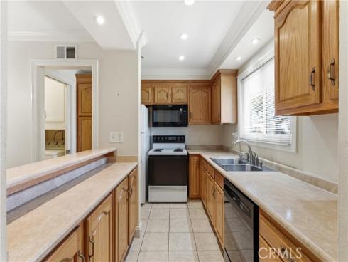 3342  Bradbury  20  Road, Los Alamitos, CA