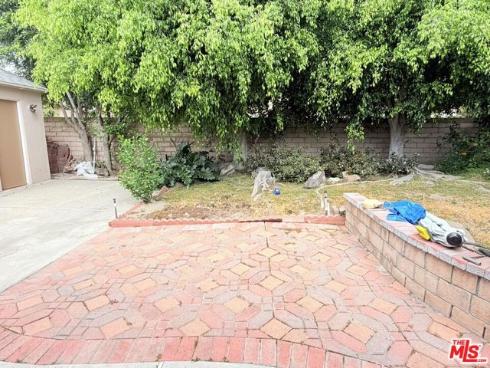 3001  Saint Albans   Drive, Los Alamitos, CA