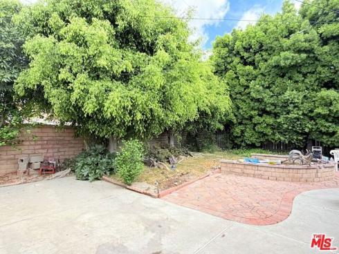 3001  Saint Albans   Drive, Los Alamitos, CA