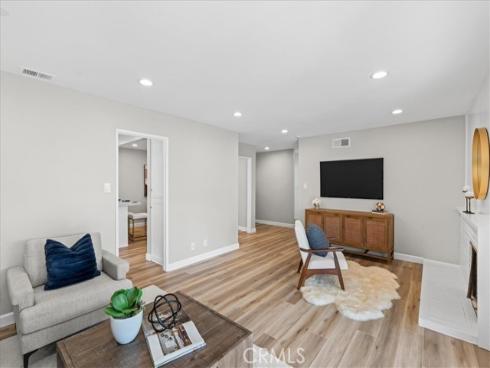 11852  Reagan   Street, Los Alamitos, CA