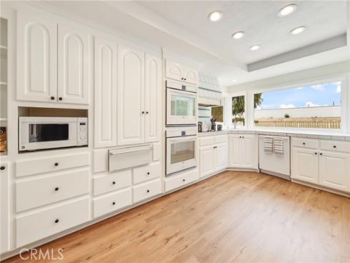 3631  Toland Ave  , Los Alamitos, CA