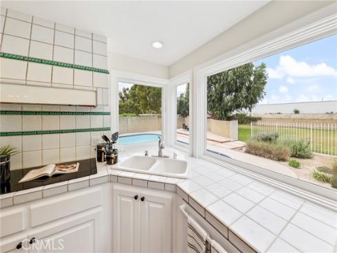 3631  Toland Ave  , Los Alamitos, CA