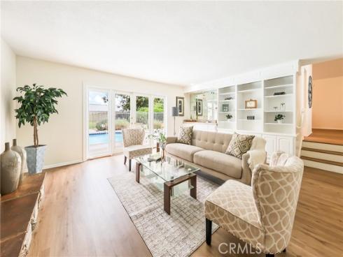 3631  Toland Ave  , Los Alamitos, CA