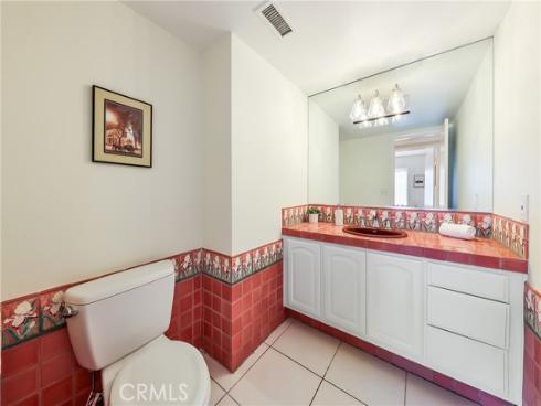 3631  Toland Ave  , Los Alamitos, CA