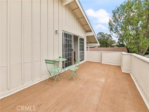 3631  Toland Ave  , Los Alamitos, CA