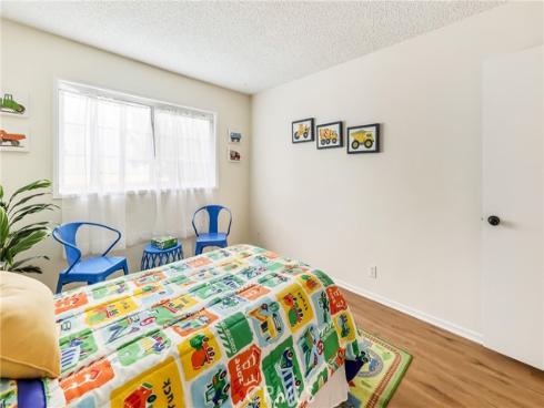 3631  Toland Ave  , Los Alamitos, CA