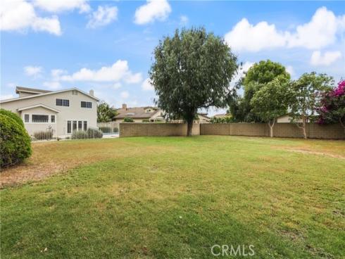 3631  Toland Ave  , Los Alamitos, CA