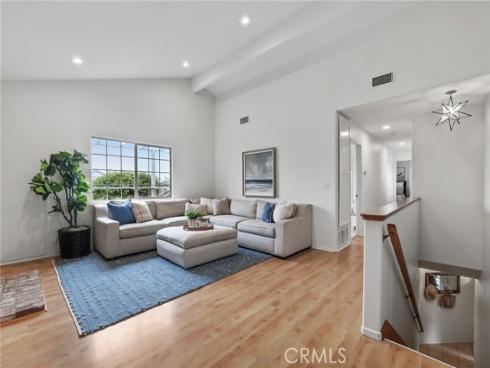 3682 La Colmena Way , Los Alamitos, CA