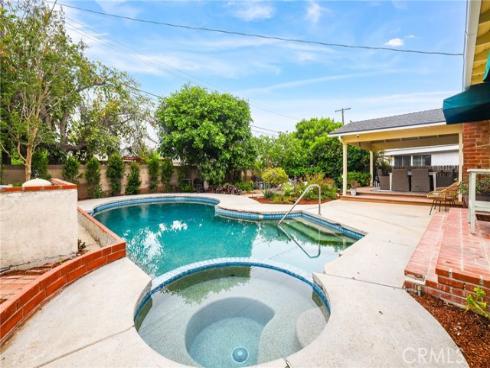 3682 La Colmena Way , Los Alamitos, CA