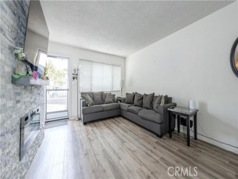 10921  Walnut  , Los Alamitos, CA