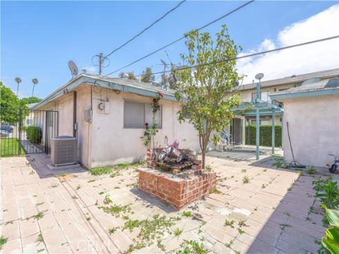 10921  Walnut  , Los Alamitos, CA